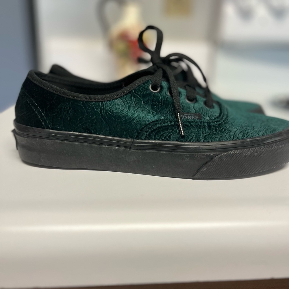 NWT Vans Velvet Jungle Green Sneakers - Picture 3 of 12
